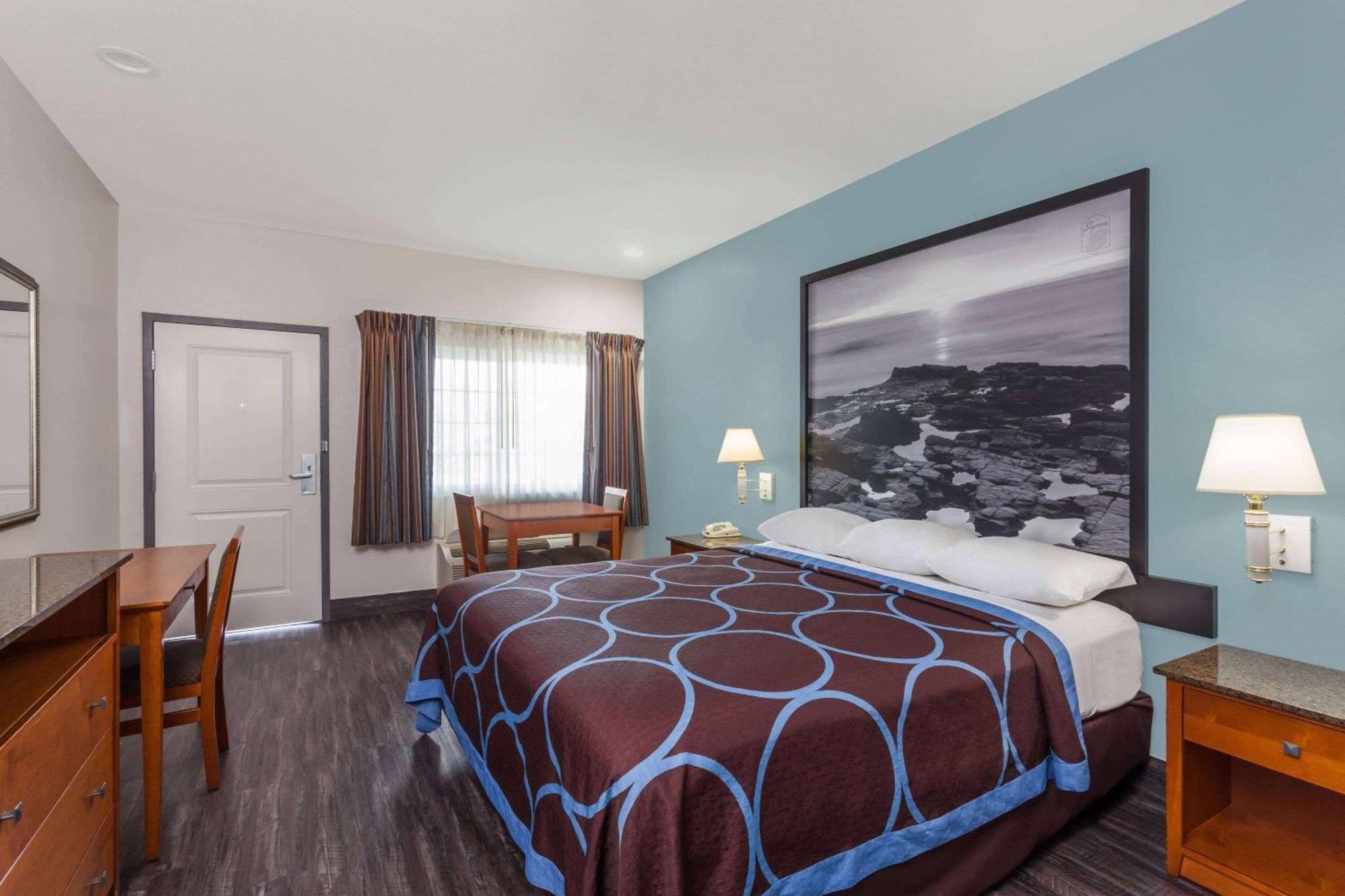 Hotel Super 8 By Wyndham San Diego El Cajón
