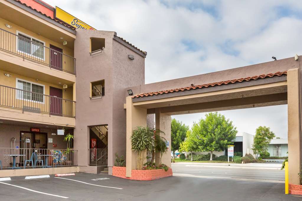 Super 8 By Wyndham San Diego Hotel El Cajón